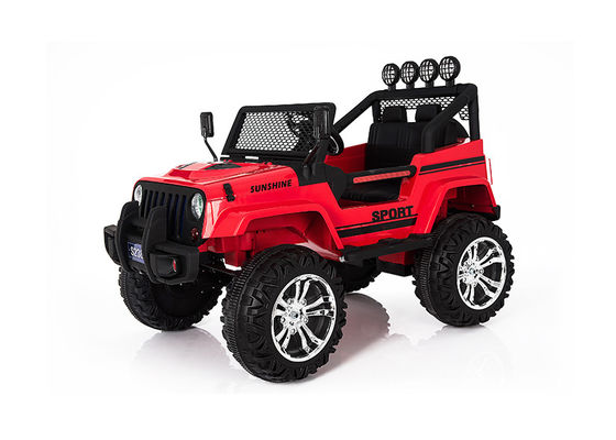2 موتور 4x4 ركوب على اللعب مع حزام أمان دفع رباعي 2.8 كم / ساعة