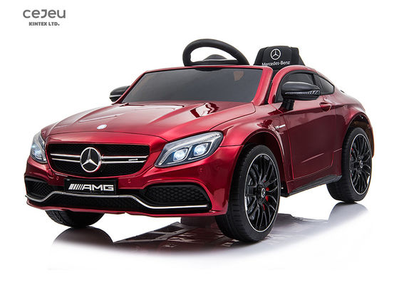 سيارة ركوب للأطفال مرخصة من طراز Benz C63 ببطارية 12 فولت 7 أمبير في الساعة، مصابيح أمامية LED